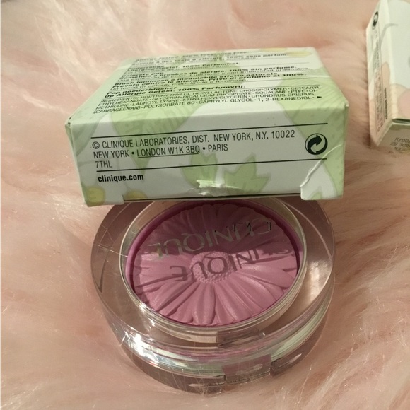 Clinique Cheek Pop Blush Pop- #15-Pansy Pop - Picture 5 of 6